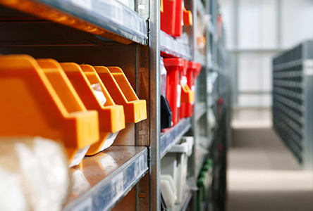 Warehouse inventory bins
